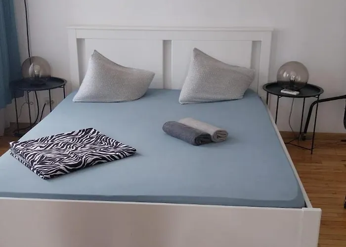 Stay Inn Apartments